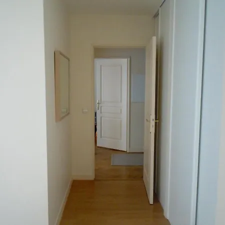 Apartment Champs Elysees Cosy 2 Bedrooms Flat, 80m2 Paris