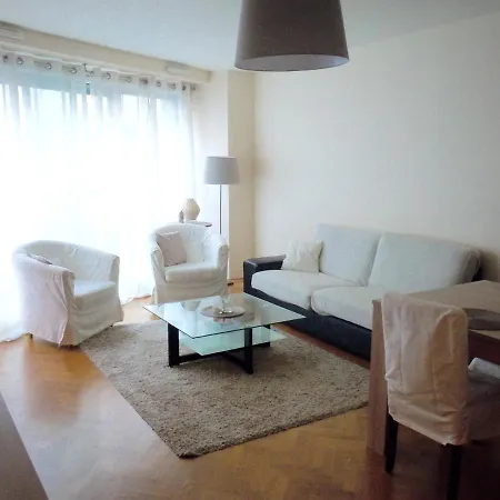 Apartment Champs Elysees Cosy 2 Bedrooms Flat, 80m2 *